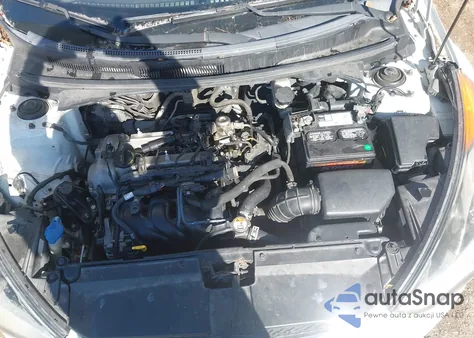 2015 Hyundai Veloster Flex из США, поврежденный, VIN KMHTC6AD2FU220536